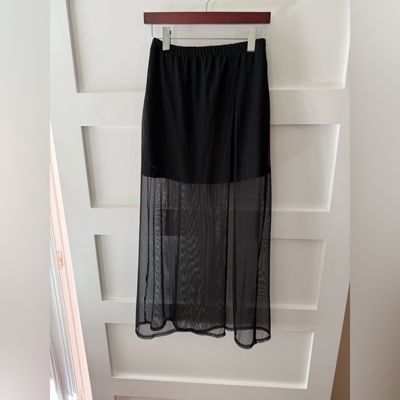 Try This Dresses & Skirts - Try This Elegant Black Sheer Women's Skirt